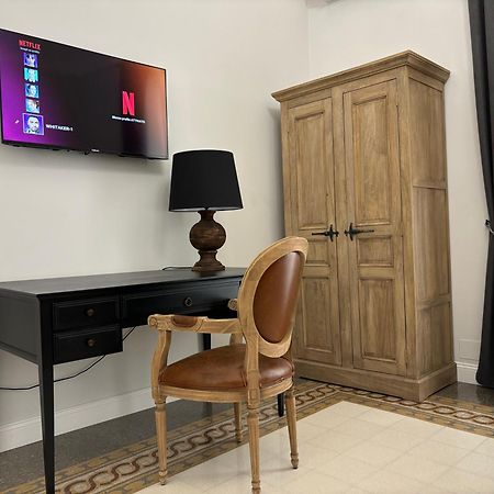 Dimora Borghese “Whitaker” Apartment ปาแลร์โม ภายนอก รูปภาพ