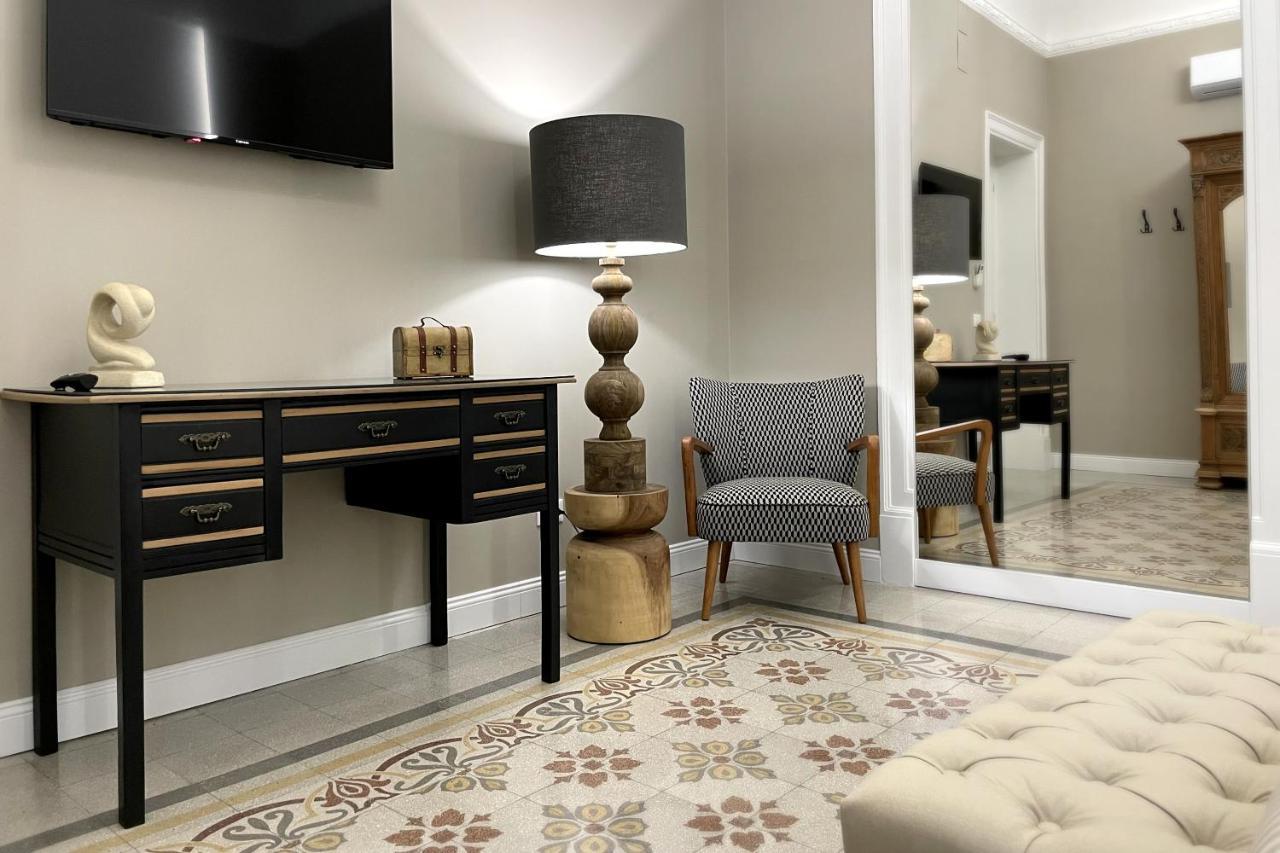 Dimora Borghese “Whitaker” Apartment ปาแลร์โม ภายนอก รูปภาพ